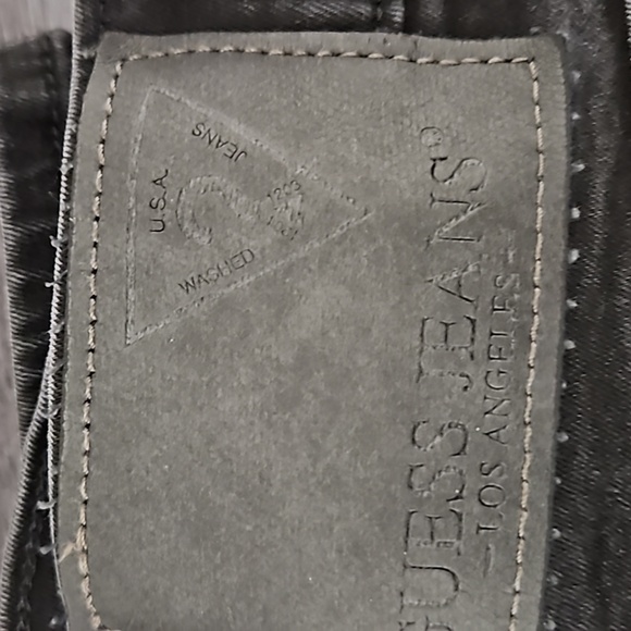 Guess Jean's 36x30 - Picture 3 of 6